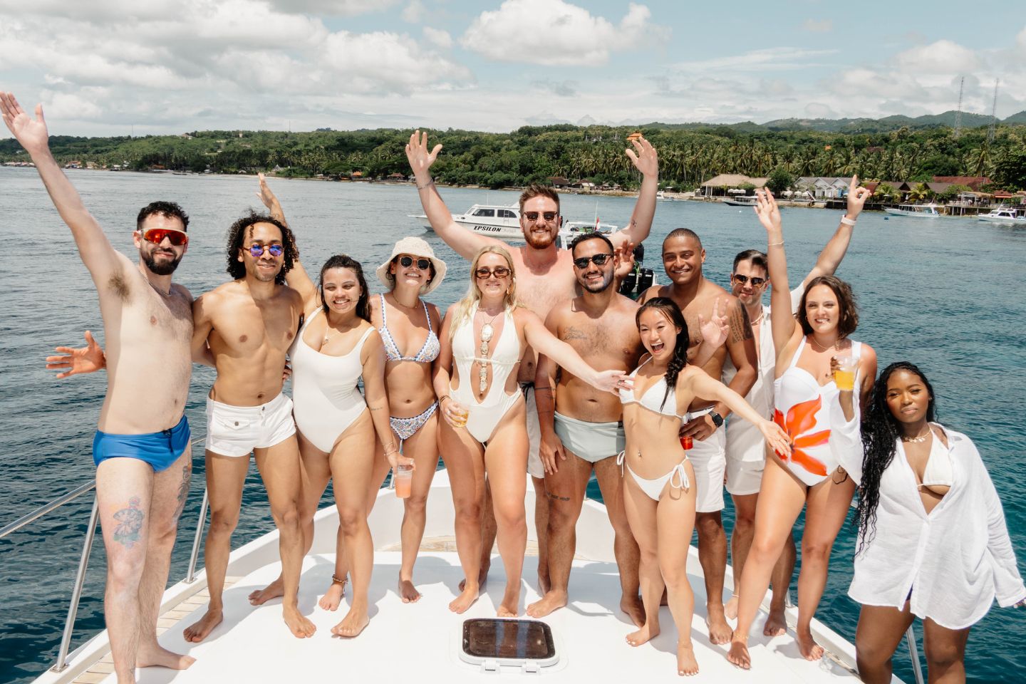 SEA 3 - BOAT CHARTER NUSA PENIDA