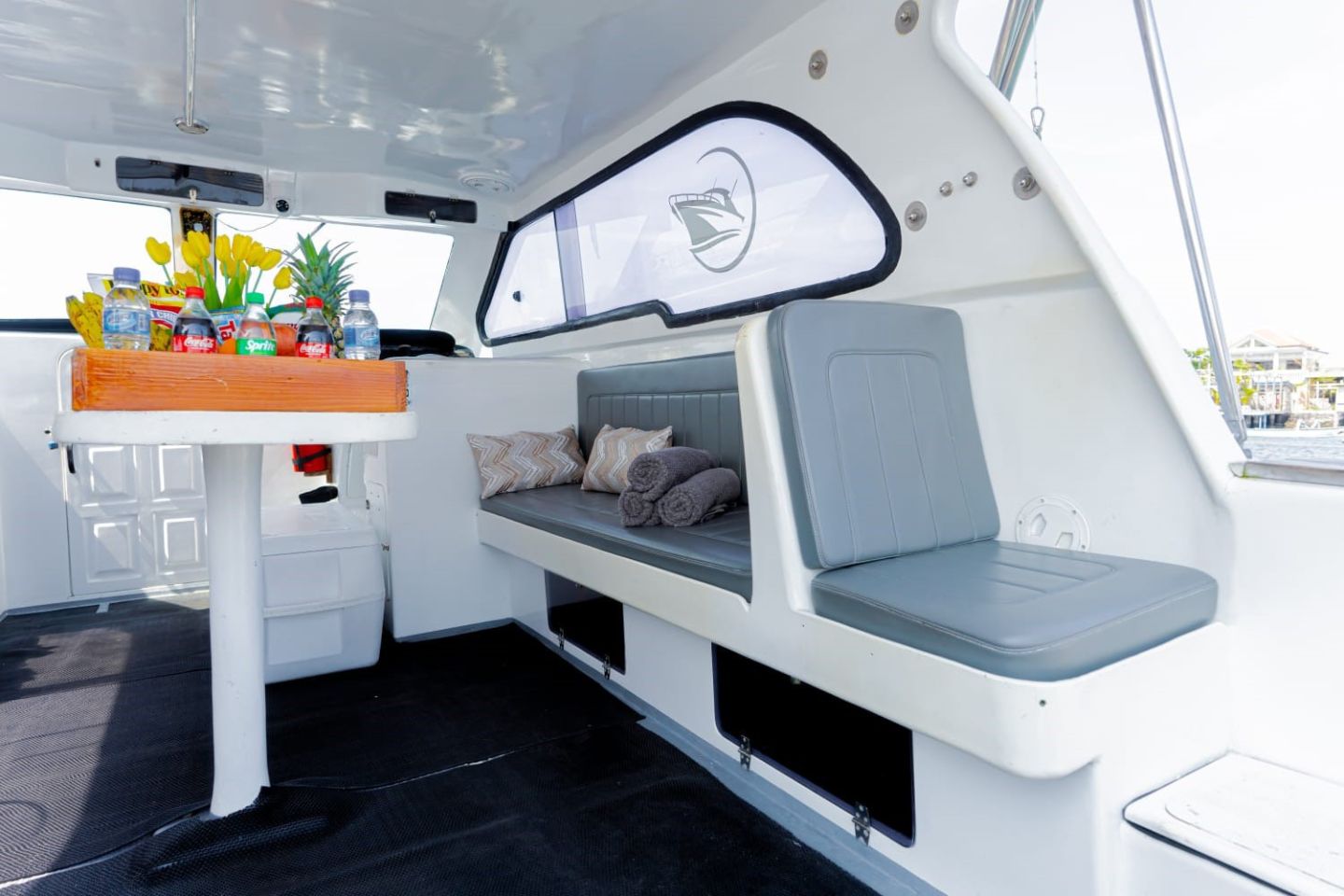 SEA 5 - BOAT CHARTER NUSA PENIDA