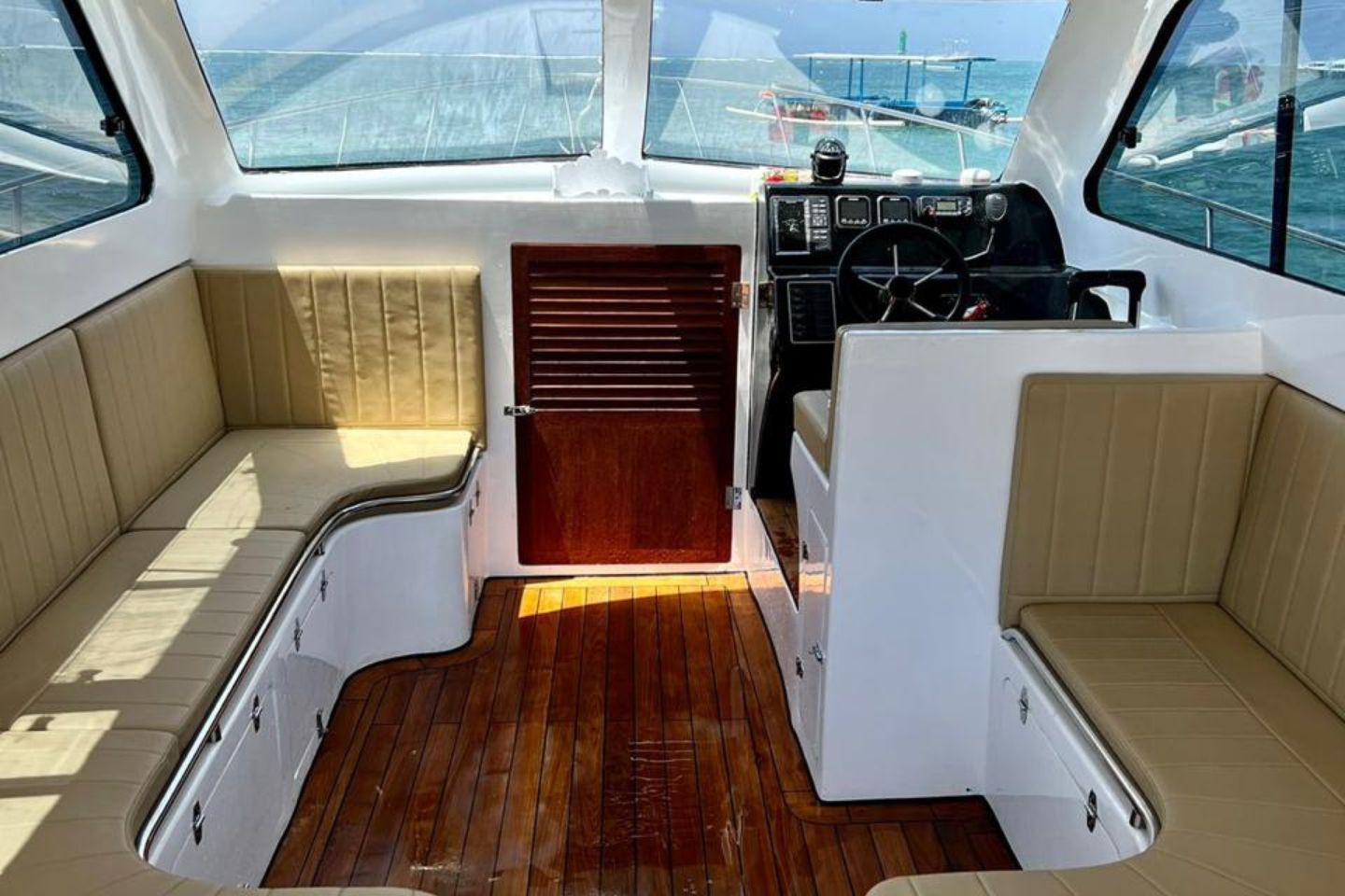 SEA 34 - NUSA PENIDA BOAT CHARTER