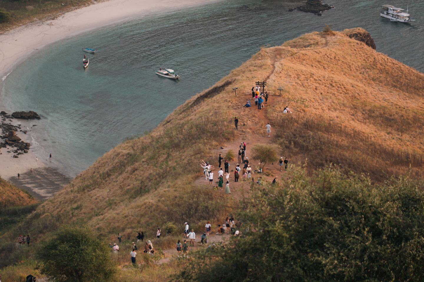 2D1N - SAIL KOMODO - PADAR ISLAND
