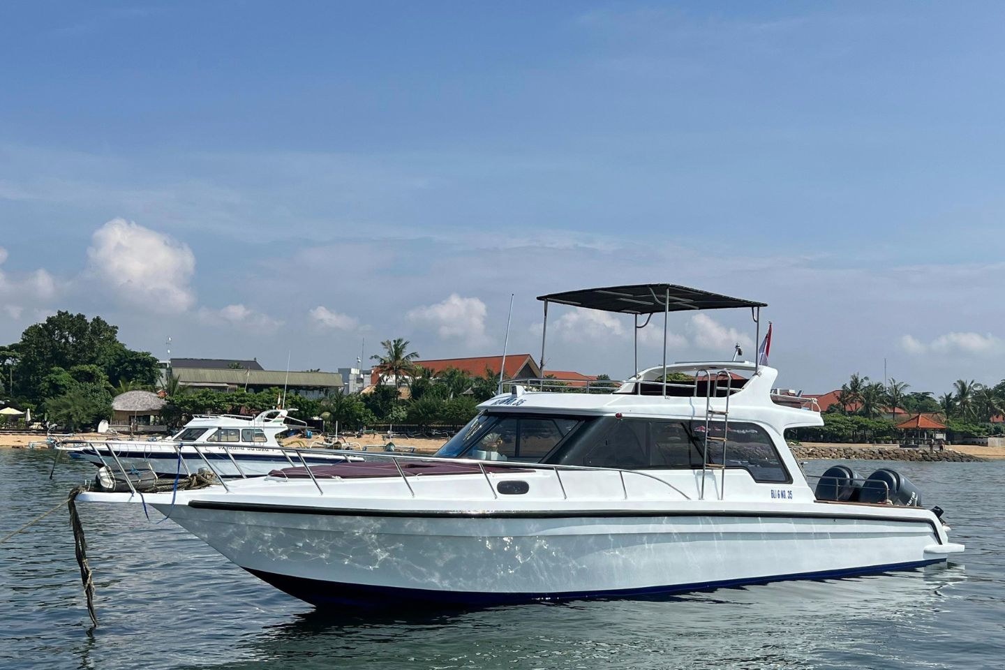 SEA 36 - NUSA PENIDA BOAT CHARTER